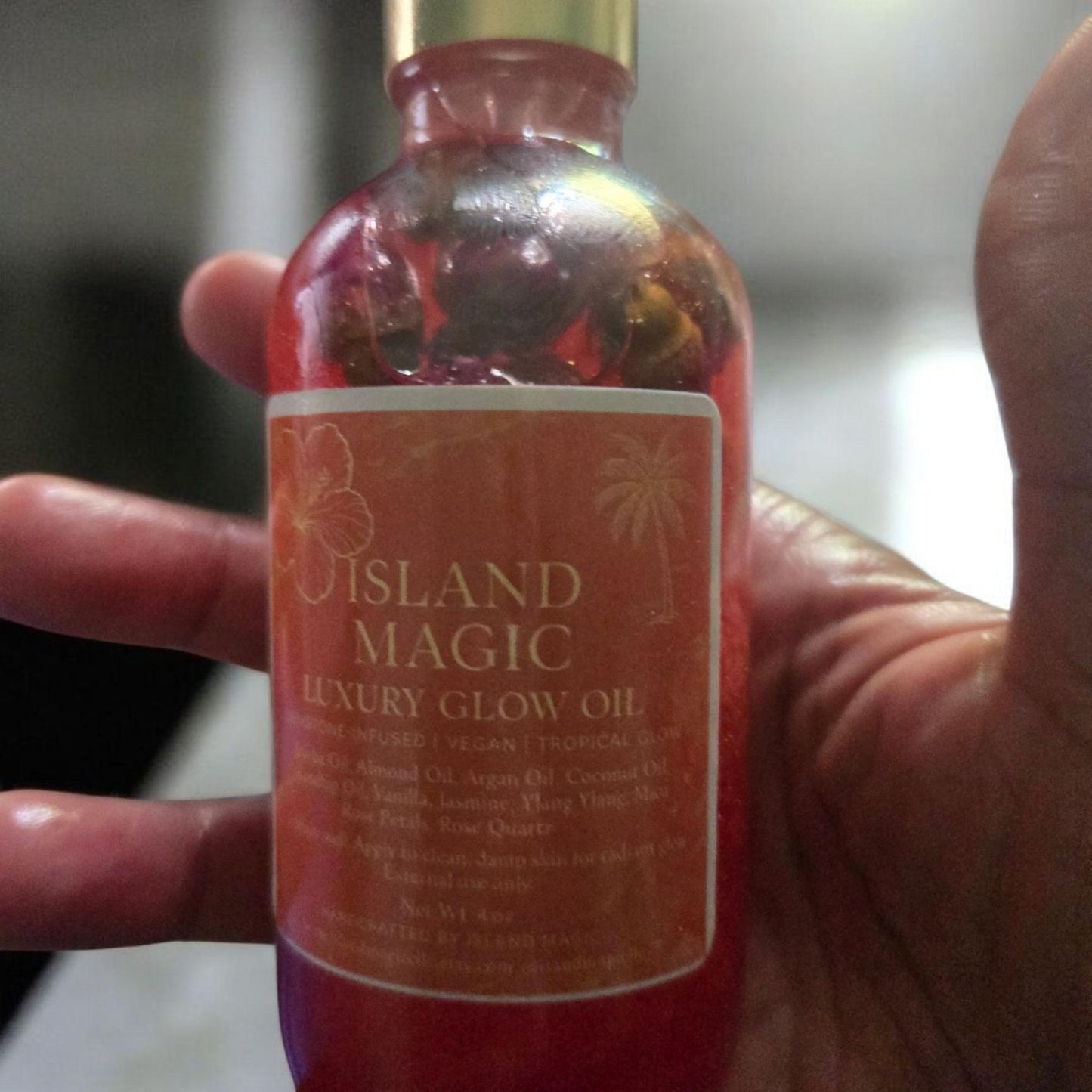 Island Magic Luxe Glow Oil-4oz-Tropical Vegan Radiance in a Bottle.
